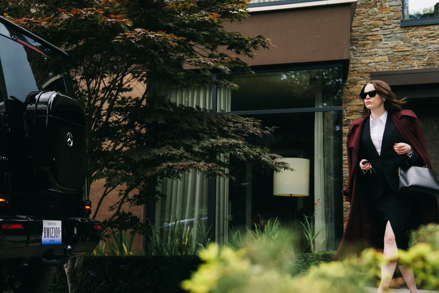 LFF: Bugonia (2025) – Yorgos Lanthimos’ abduction thriller is a masterclass in storytelling